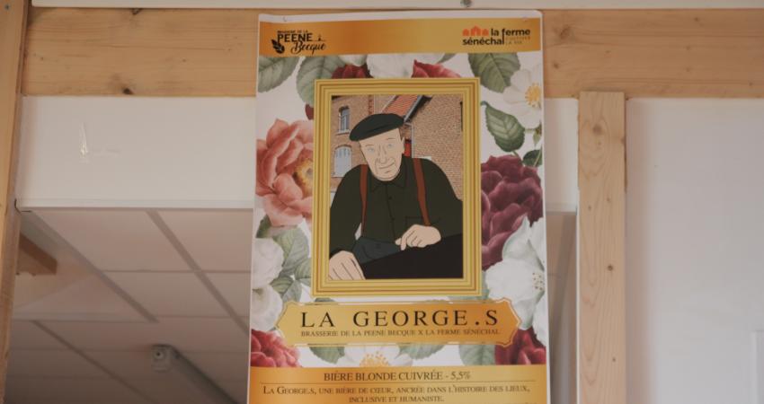 En hommage à George Sénéchal, l'ancien propriétaire de la Ferme, les jeunes autistes de la ferme ont brassé une bière "La George S"